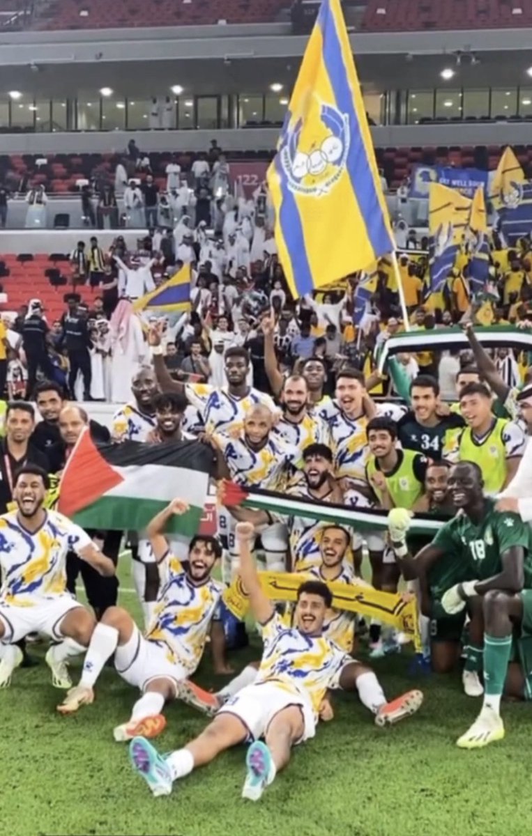 al_khaldi_777's tweet photo. نشمخ على الشمّخ ونشتد و نشد 
و نوري الخصام يوم القيامة 🔥⚔️
💛💙
#الفهود_في_الوعب 
@Mjlsalfhood 
@fhood_almjd https://t.co/tMljk7JQuf