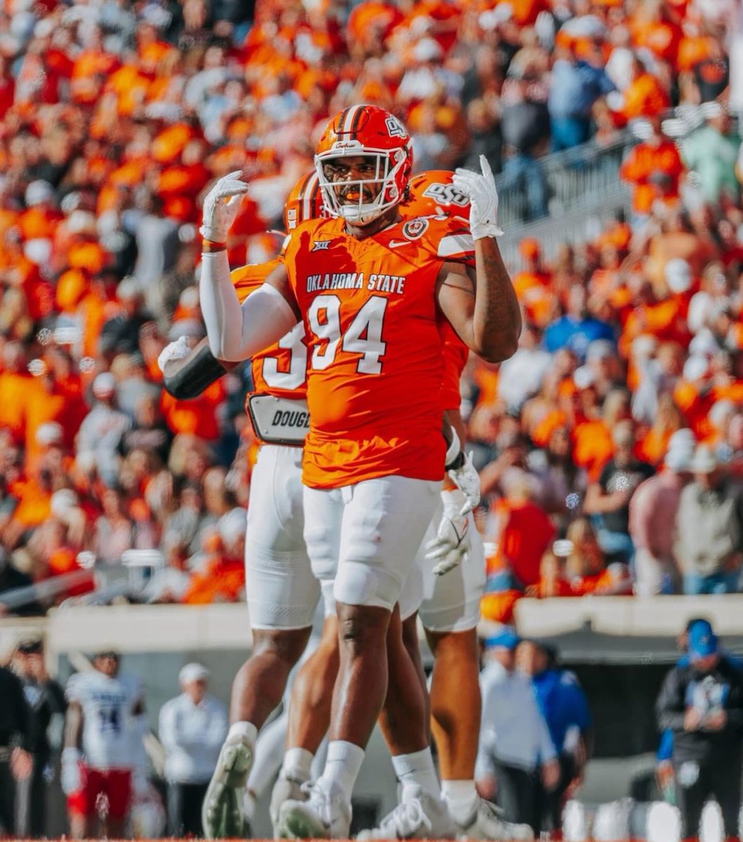 OKSTProbs's tweet photo. Anthony Goodlow 2023
26 TOT
12 Solo
14 AST
1 Sack

Trace Ford 2023
10 TOT
5 Solo
5 AST
0 Sacks https://t.co/NTwcvNLY6I