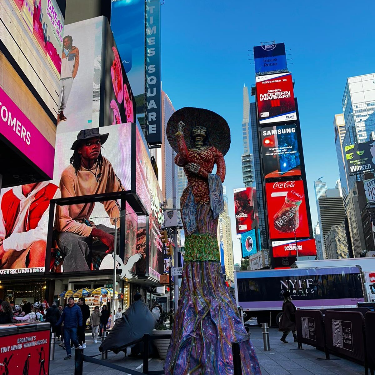 MiFamiliaVota's tweet photo. 🌼💀 FELIZ DIA DE LOS MUERTOS💀🌼 Mi Familia Vota has joined NYC DOT as well as The Mayor’s Office of Immigrant Affairs (MOIA) and various community partners to celebrate #DDLM.
Check out our press release: https://t.co/x7Zqwxv0RB https://t.co/G2bylSE4Mm