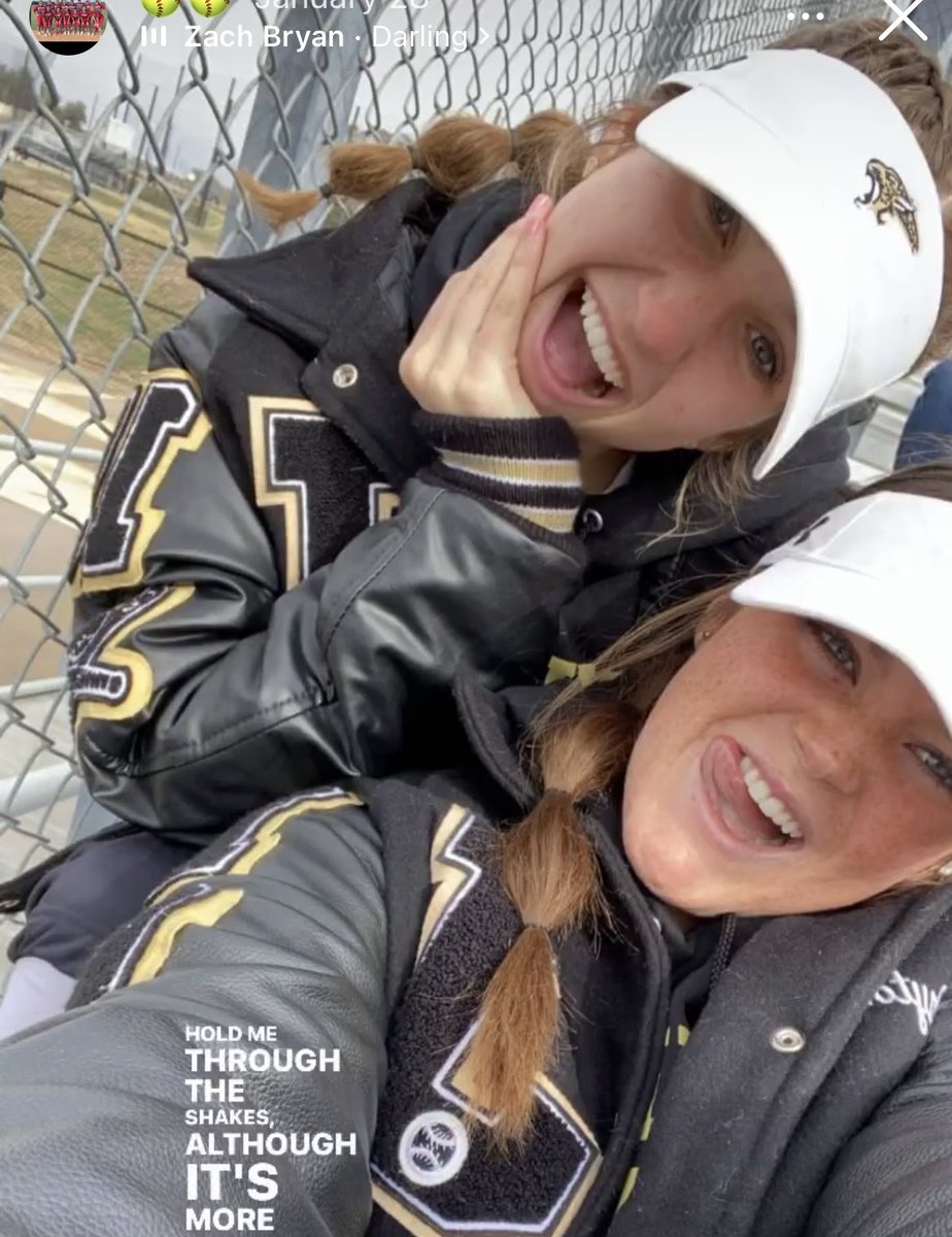 JohnsonJagsSB's tweet photo. One more time because we CANNOT get enough of this🥰 
Our girls, Peanut &amp; Dirt. 
@LamarSoftball @CoachLMoffett @DustyGibbs18 @stevehoffman74 @MikschBrett @JagsClub https://t.co/2xK4UKoJBJ