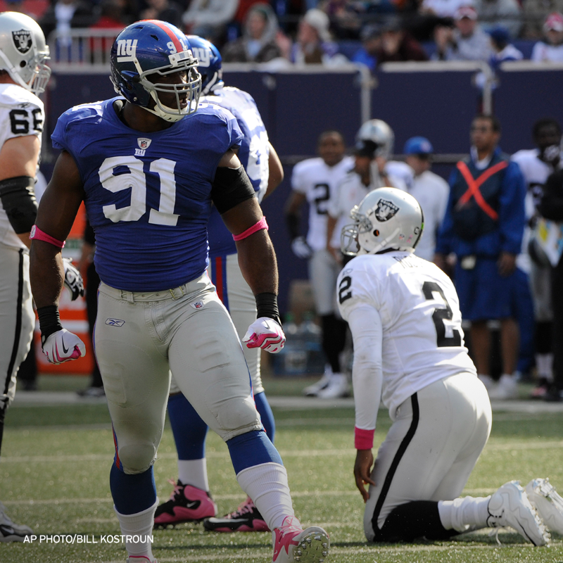 Giants's tweet photo. That time we put up 44 points against the Raiders 😤  #TBT