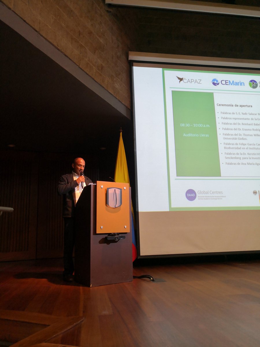 ColCONNECT_org's tweet photo. Estamos en el conversatorio "Transiciones hacia la sustentabilidad: conectando experiencias".

Iniciamos con las palabras de nuestros aliados.

La señora embajadora @YadirSalazarM, @Innova_Rural del @inst_humboldt, entre otros.

Link a la transmisión: https://t.co/oJPSO5HCF5 https://t.co/diJaJ0vaDF