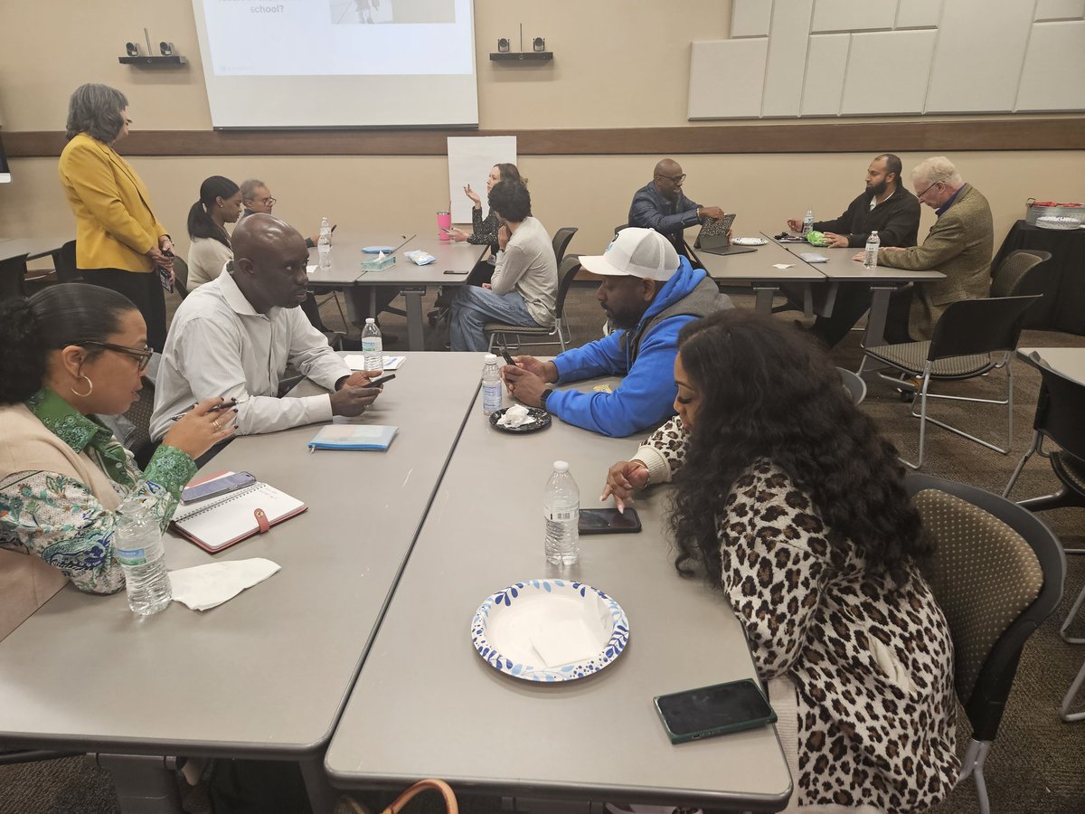 Delighted to work with the <a href="/FortBendISD/">Fort Bend ISD</a> community member focus group. Really appreciate their great perspectives and ideas. GOOD STUFF! <a href="/engage_learning/">engage2learn</a> #engage2learn <a href="/ShannonKBuerk/">Shannon Buerk</a> @JanetHelmcamp