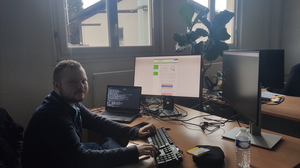 JohannConfais's tweet photo. Welcome to Etienne Bardet @INRAE_URGI @INRAE_France @UnivParisSaclay who will work on the translation of #REPET pipelines into a #Snakemake framework to improve maintainability, collaborative developments and interoperability of #transposon analysis tools. Funded grant @GIS_IBiSA https://t.co/7Mw2gbaUle