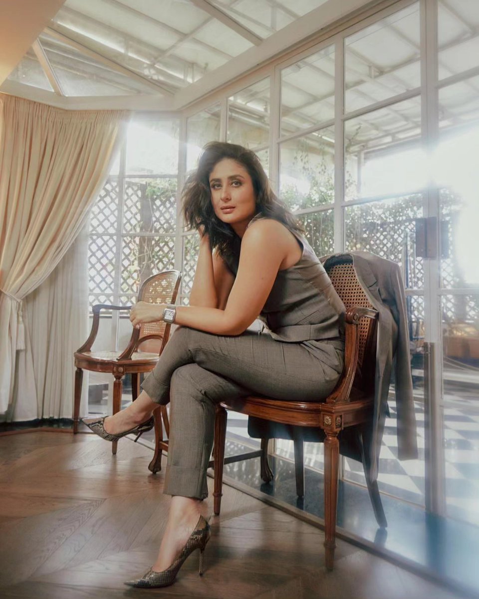 HealthStoppage's tweet photo. The most gorgeous bebo spotted today. ☺

#kareenakapoor #beboo #bollywoodqueen #bollywoodstyle https://t.co/MrZhMckNSB