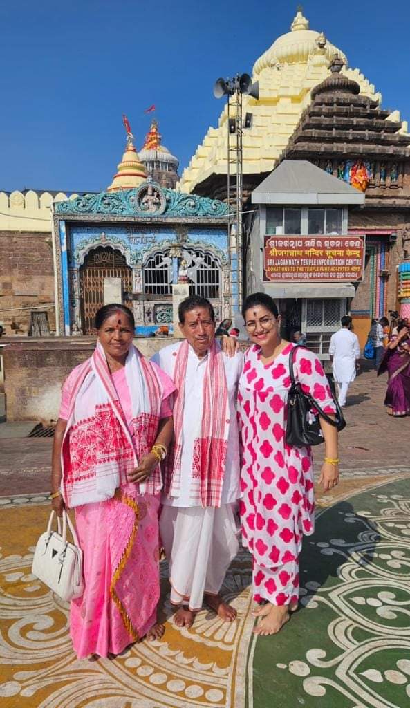 DekaAngoorlata's tweet photo. Happiest Birthday greetings to my beloved dad. May God bless you with good health and prosperity in the upcoming days. ❤️ https://t.co/DPtNP3RWNL