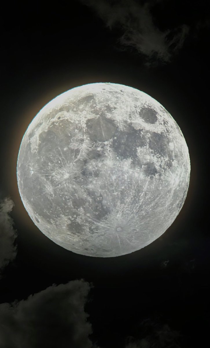 M1ONLOVER's tweet image. Full Moon lover.