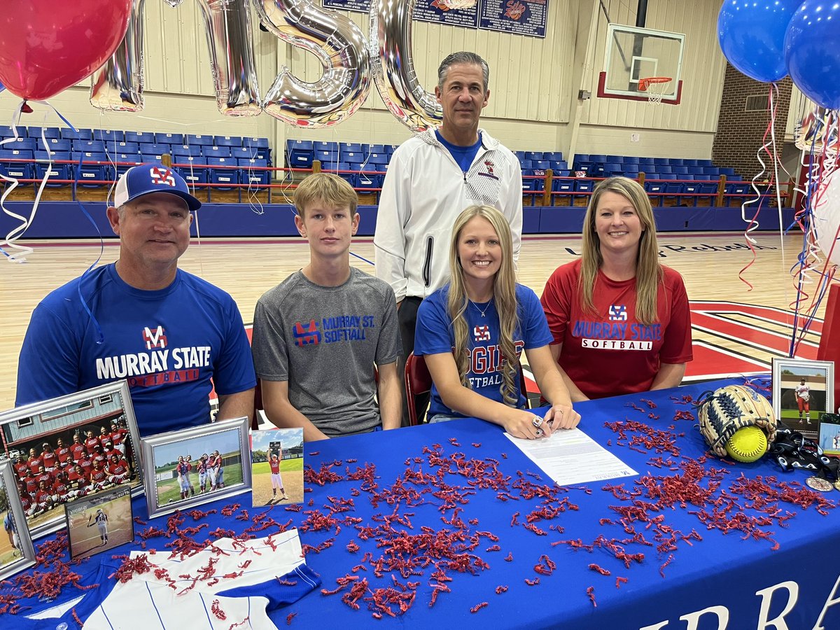 Big congrats to Avery Beauchamp on signing with <a href="/MSC_Softball/">MSC Softball</a> today! <a href="/avery_1132/">Avery Beauchamp</a>