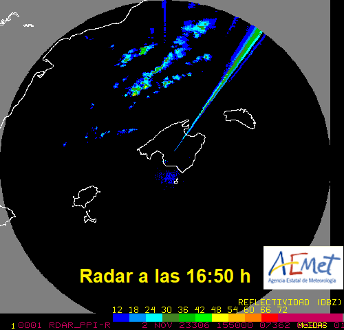 AEMET_Baleares's tweet photo. Llega el frente con aguaceros y tormentas a las islas. Llevan rachas muy fuertes (aviso naranja), rachas que pueden superar los 90 km/h en general y podrían alcanzar los 110 km/h en la sierra de Tramontana.
Avisos: https://t.co/zuWww5Fr0x
Radar:https://t.co/yIVcGIyph7 https://t.co/L4frQB9RUZ