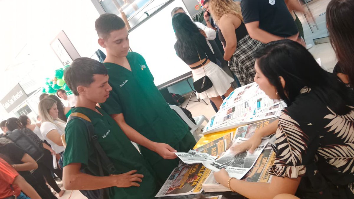 PeriodicoIR's tweet photo. #UnipazAvanza. El periódico Identidad Ribereña participa en la Jornada de Emprendimiento y Proyección Internacional, en el Centro Comercial San Silvestre. https://t.co/dy4fWkHaK6