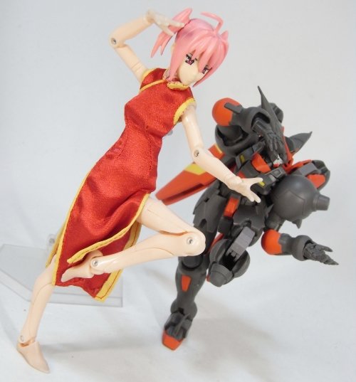 「玩具写真撮るときはやっぱ背景真っ白でちゃんと照明当てるのが良いよね」|にーやんのイラスト