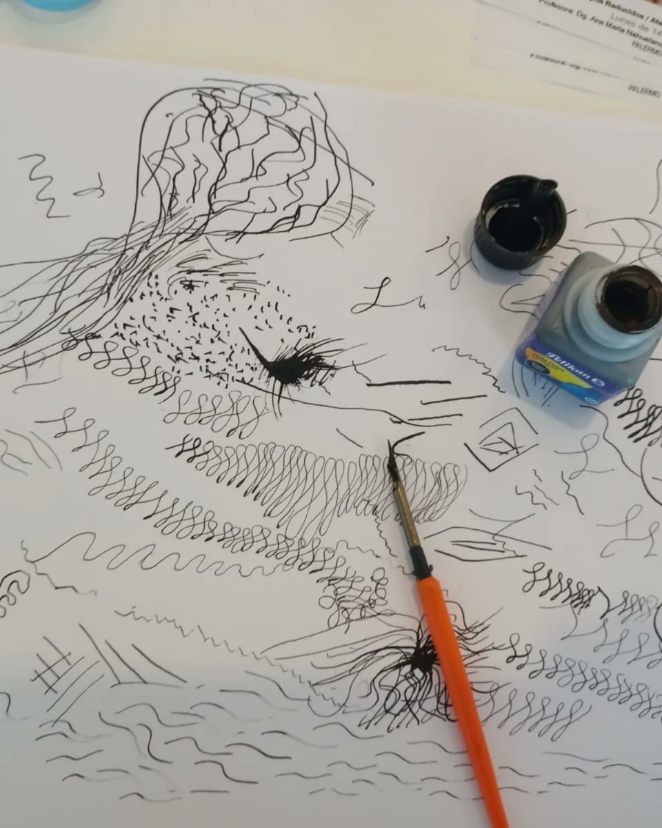 casadecomodoro's tweet photo. 🎨 Durante el mes de octubre se llevó a cabo en la Casa el taller "Dibujo y Expresión" dictado por la docente Ana María Nahuelanca, Diseñadora Gráfica y Artista Visual. https://t.co/UVc6PUyMcD