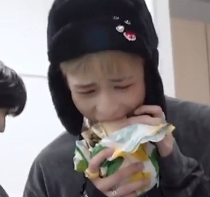 staceys_room's tweet photo. my mind for the next whole month :

"Where's Yongbok?"

"Who's Yongbok?" https://t.co/3zCHGefILf