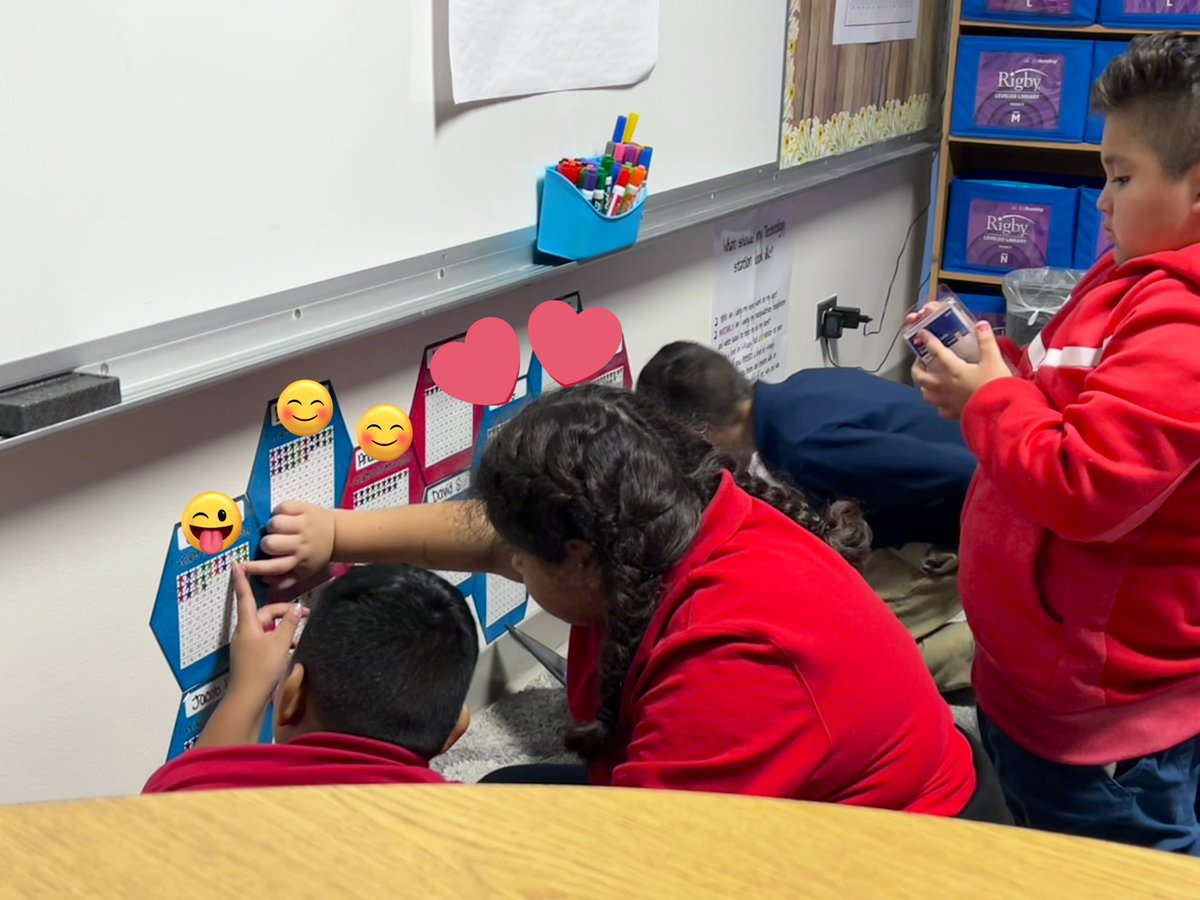 I love seeing my @Toler_Texans holding each other accountable for completing their @iReady math lessons during small group/centers time! ❤️🤩✨ #GISDMathCounts #SmallGroups @24whiz