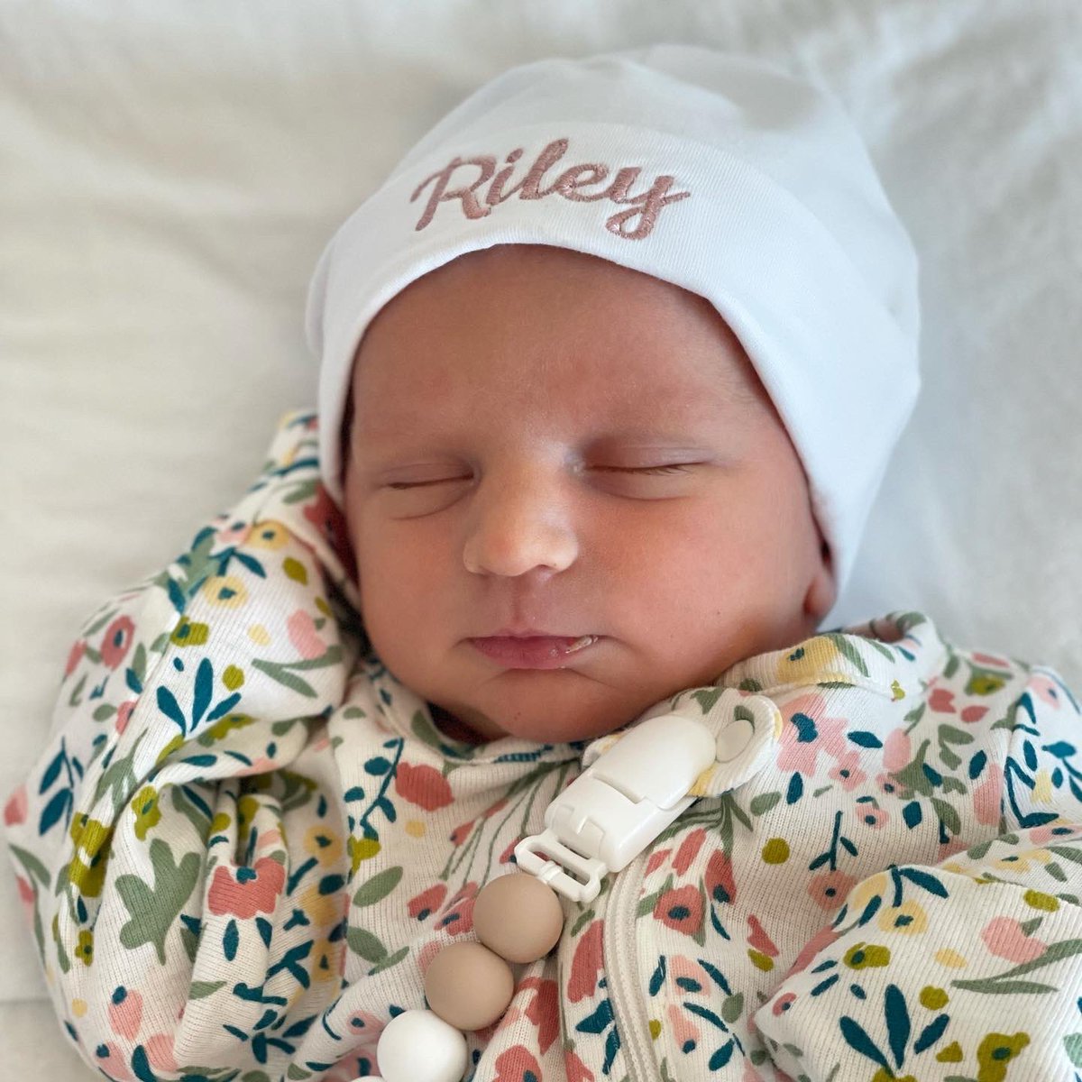StrackAttack8's tweet image. Our perfect rainbows are here 🌈
Riley Grace Roberson arrived 10/23/23 12:14 PM at 6lbs 10oz &amp;amp; Blake Rae Roberson arrived 2 minutes later at 7lbs 3oz!
We are so thankful to all of our family &amp;amp; friends who have been with us this journey- it truly just the beginning 💕💕