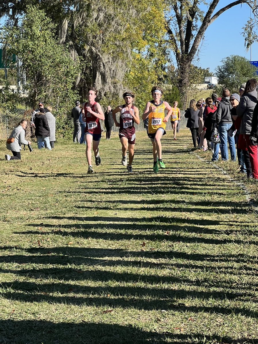 DrostLucas's tweet photo. Another PR at Gateway Park Sectionals 5k. Got 18:08 for 3.1 miles and 11th out of 78 for 5A.🤙 Moulton AL here we come.😁 https://t.co/WW0CdwsbJE