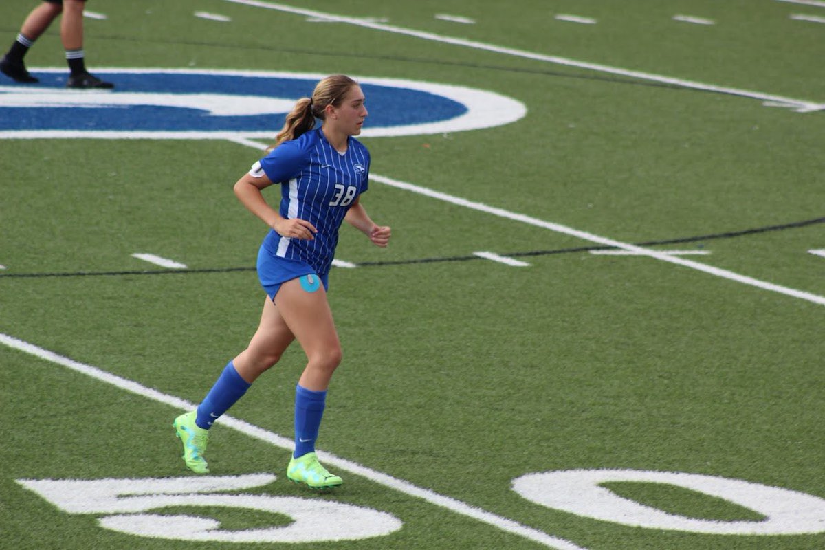 klmcbennett's tweet image. November is Diabetes Awareness Month - A Type1 diagnosis doesn’t stop this girl! So proud of @hayleybennett30 💙💙#dexcomwarrior