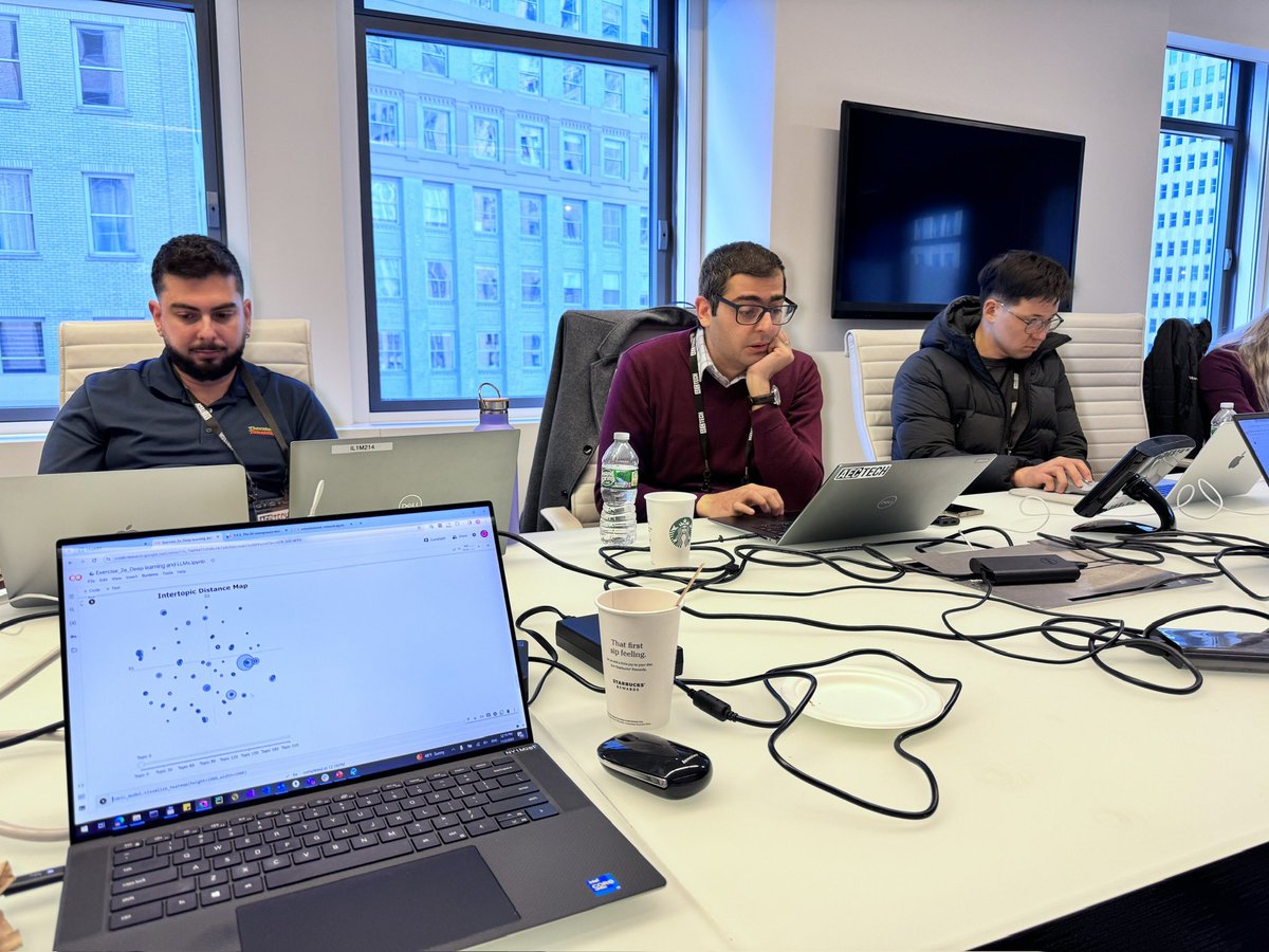 howesben's tweet photo. #aectech CORE studio ML workshop ✨🤖🧠✨ https://t.co/DhpGe479eG