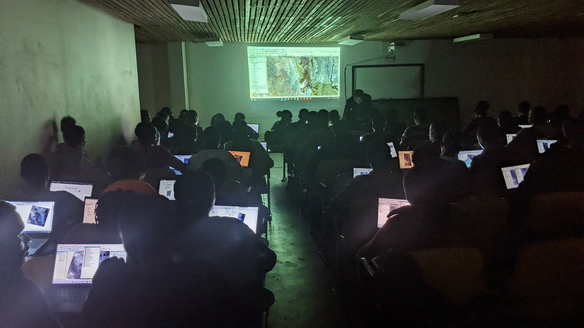 GeosarR's tweet image. Part 1 of our Image Classification training is a wrap!
Kudos to all our dedicated participants for an engaging session. Stay tuned for the thrilling Part 2 and more geospatial exploration ahead. Thanks for being a part of our journey! 🌍 #GEOSAR #ImageClassification #GIS