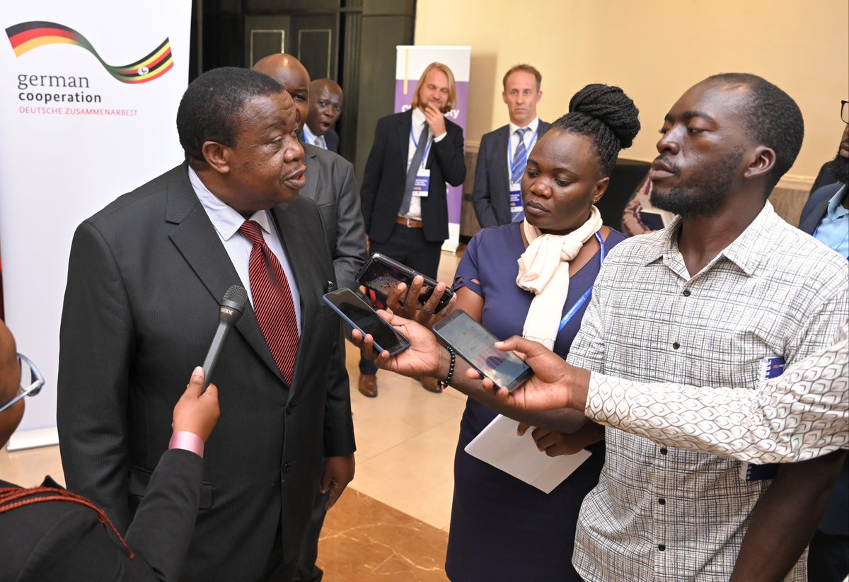 GCSP_Uganda's tweet image. &quot;Twebaza civil society kulw&apos;okuyambako Gavumenti okutuusa obuwereza ku bantu b&apos;awansi mubitundu Gavumenti weba tesobodde kutuuka...&quot;

@otafiire_k - Hon. Kahinda Otafiire in his words -  while speaking to the press earlier today at the #CSOConvention2023 
@dailymonitor @ntvuganda