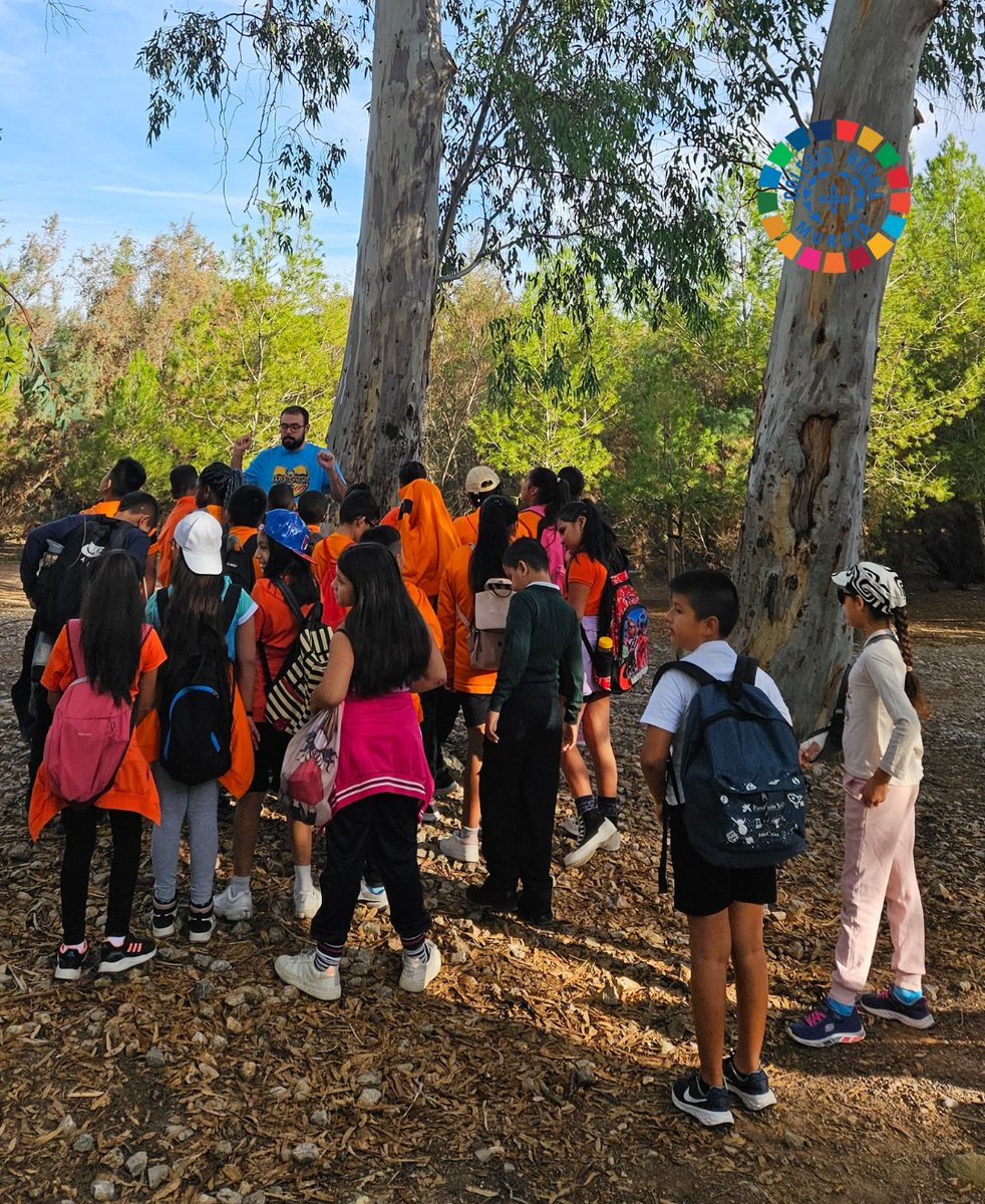 ColegioHerma's tweet image. Visita de 3º y 4º de Primaria al Paraje de la Contraparada, para conocer la flora y fauna de la zona tan característica de la zona. 🙌🌱

#ColegioHerma #ExcursiónEscolar #AlumnosPrimaria #RíoSegura #ParajeLaContraparada