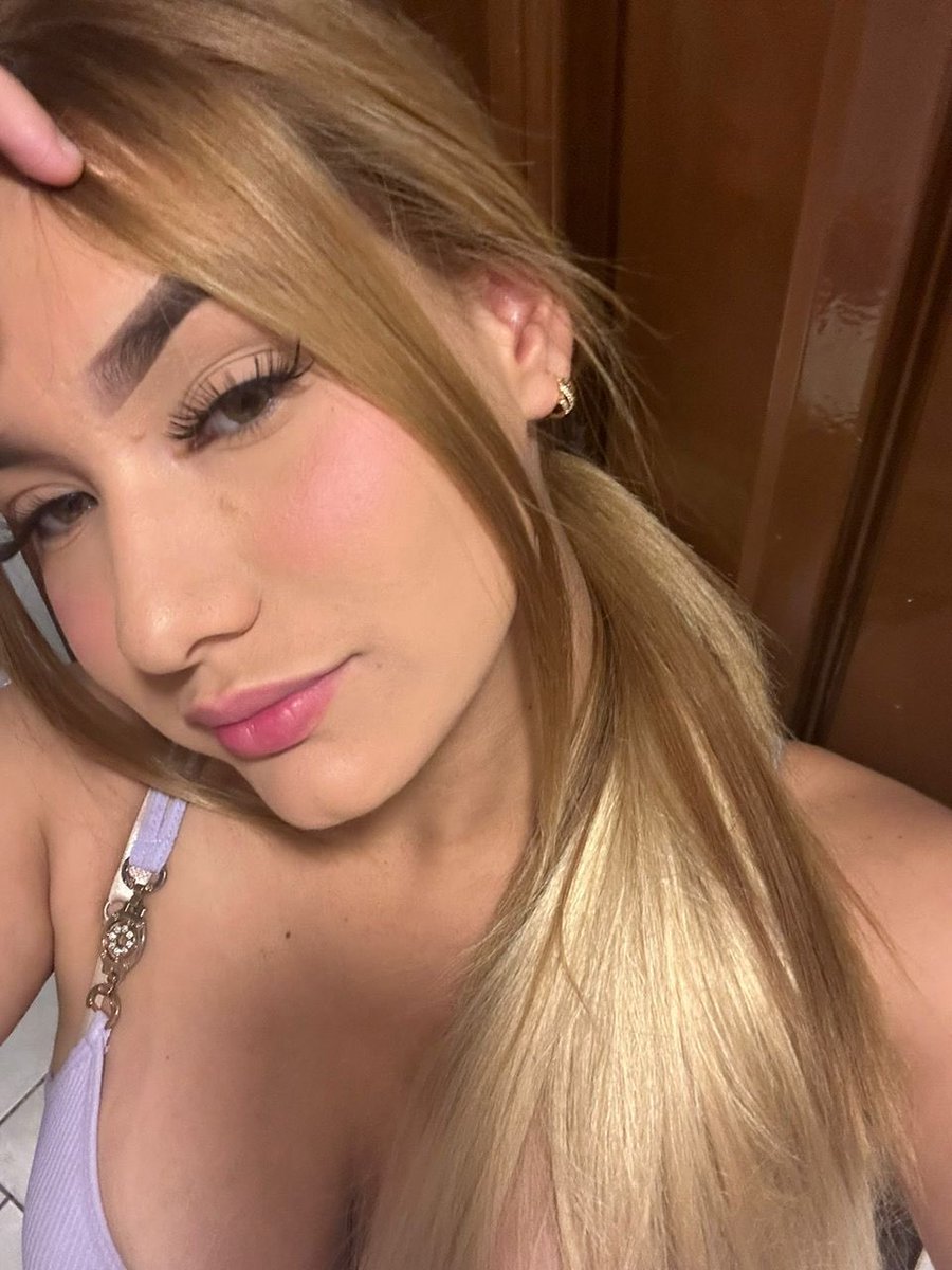 ZaddyOFC's tweet photo. Bby girl🥵🥵🍑 https://t.co/yFqLDw0KmC