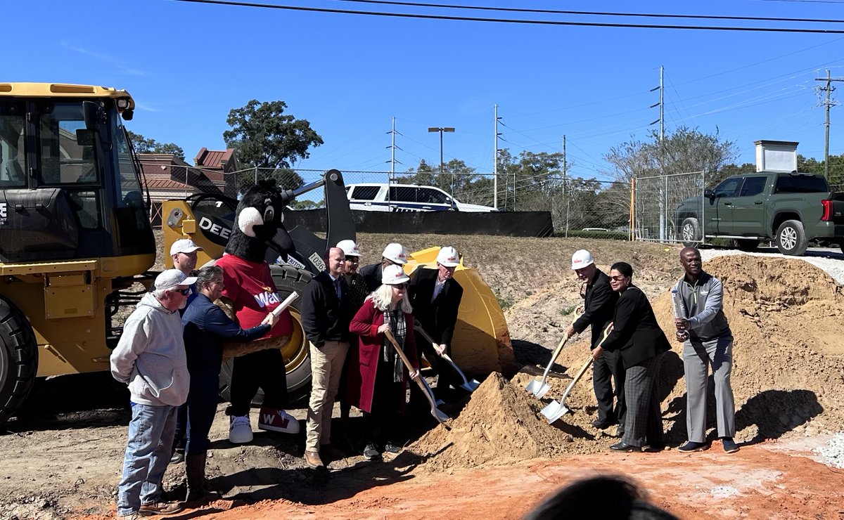 HDSCDavis's tweet photo. Welcome Wawa to Mobile, Alabama! https://t.co/NccEYCzaVJ