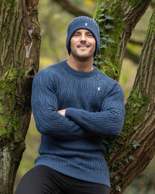 New YouTube video is live 🖤 a jumper haul from @FatherSons_  go check it out https://t.co/zSm6yeSZX4