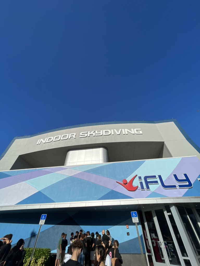 coachboruch's tweet photo. The @FHH_FalconFury @TAKESTOCKPBC #STEM field trip to @iflyus on Tuesday was a blast! We explored the science behind indoor skydiving & everyone had a chance to put theory into practice πͺπ #STEMAdventures #UnforgettableExperience #IBforAll @IBinPBCSD @pbcsd @MichaelAronson2 https://t.co/HwFk7hYJ5s