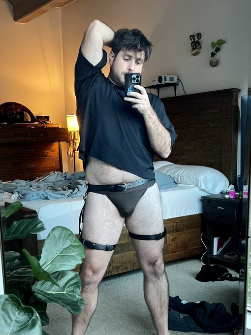 Got some new stuff 😈 https://t.co/S8vBDxkg3A