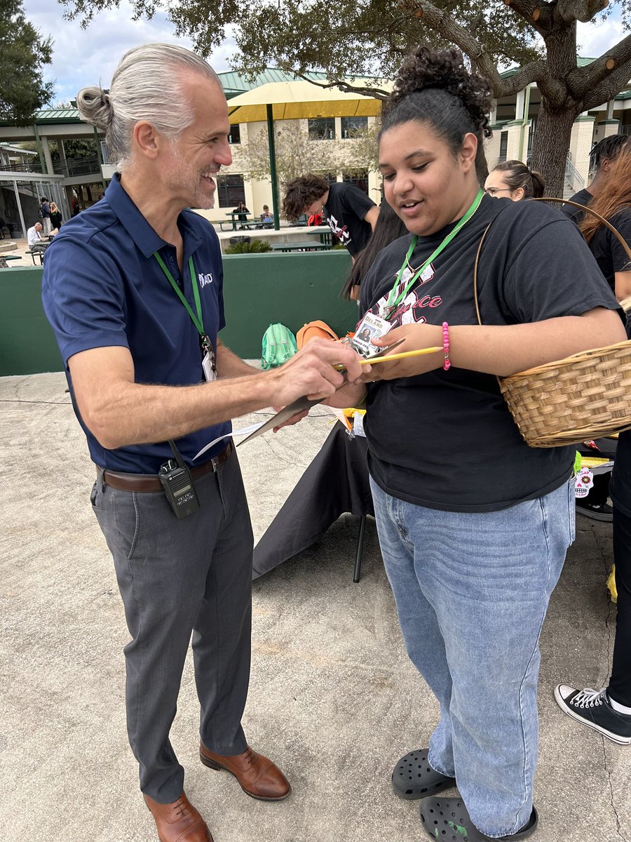 DeLand High Renaissance tweet media