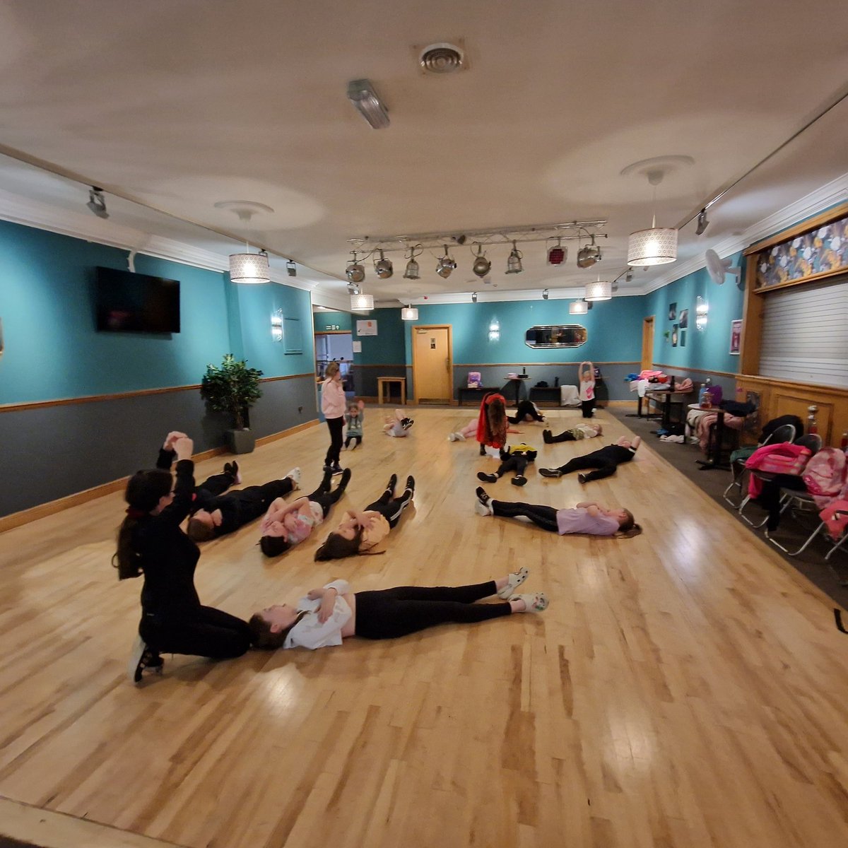 CL_Stars's tweet image. Another fun 2 days at School of Ghoul in Aberdare Coliseum! Great children having lots of fun and meeting new friends 😊 👻 🧙‍♀️ 🪄