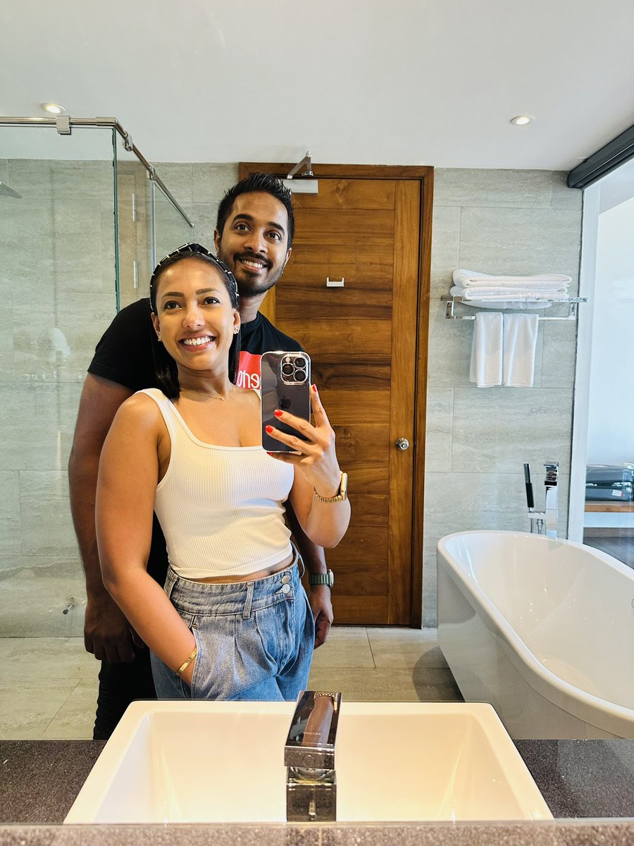 Exp_Cad's tweet photo. Every day is the best day when I'm with you.
⠀
July 21, 2023
⠀
Youtube: https://t.co/FdjhfqNIE0
Instagram: https://t.co/2fpdqlQSoX
⠀
#srilankans #travelrhythm #travel #travelgram #travelvloggers #hnhstopovers #traveladdicted #traveltheworld https://t.co/WqLLy1fIN3
