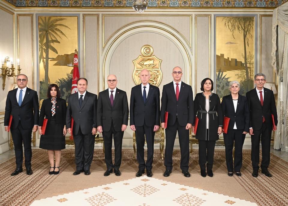 🇹🇳 🌍 | De nouveaux ambassadeurs ont été désignés dans les pays suivants : Portugal 🇵🇹, Pays-Bas 🇳🇱, Finlande 🇫🇮, Koweït 🇰🇼, Jordanie 🇯🇴, Grèce 🇬🇷 et Burkina Faso 🇧🇫.

▪️ Kaïs Saïed leur a demandé de défendre la cause palestinienne afin que le peuple palestinien puisse retrouver