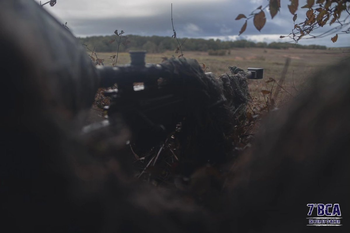 7e_bca's tweet image. (3/3) 
Les stagiaires s’entrainent afin de maitriser le tir aux différentes armes qu’ils seront amenés à utiliser dans le cadre de leurs fonctions, dont les fusils HK 417, SCAR et PGM HECATE II. 
#nosjeunesops #prepaops #alahauteur #JeudiPhoto