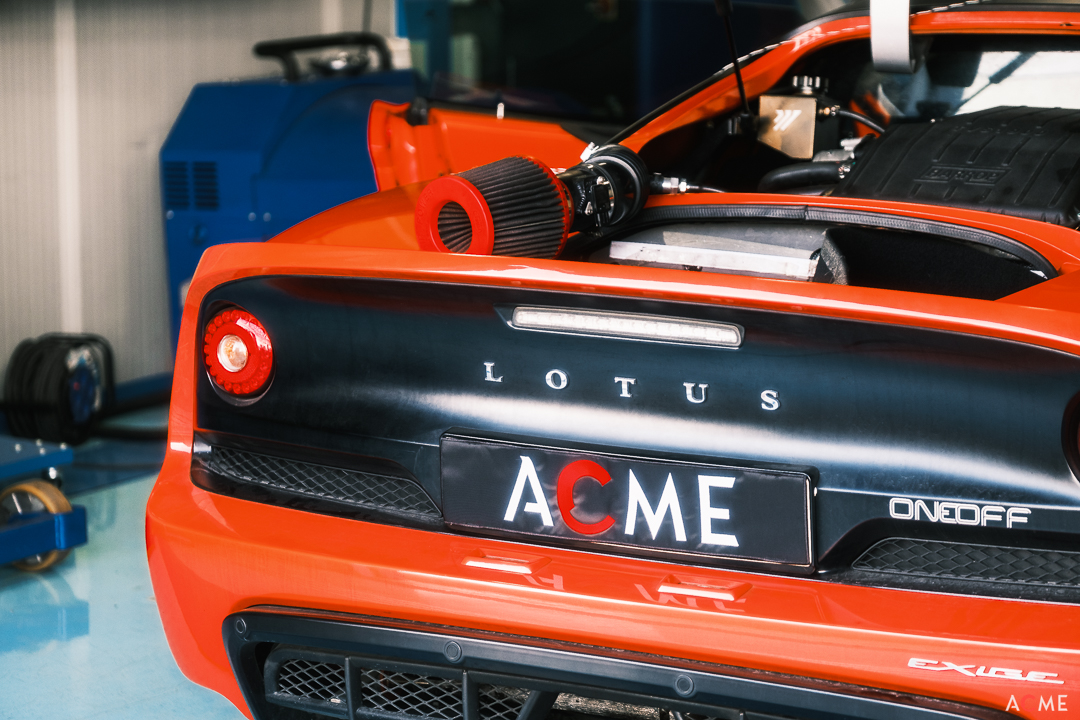 Acme_racing's tweet photo. Motorsport engineering and wiring 
#Lotus #Motorsport #racecar https://t.co/oVt69Ee4EW