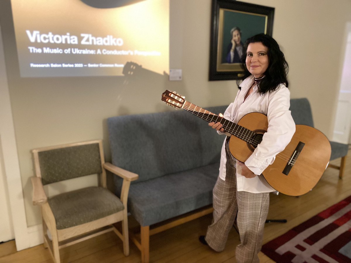 Lorna Carson tweet media