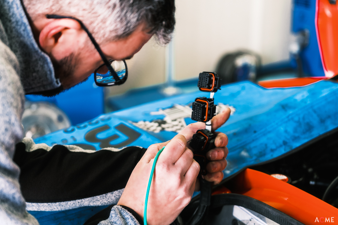 Acme_racing's tweet photo. Motorsport engineering and wiring 
#Lotus #Motorsport #racecar https://t.co/oVt69Ee4EW