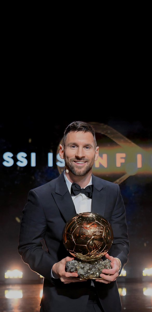 LayoutFC's tweet image. Leo Messi 🌕📲