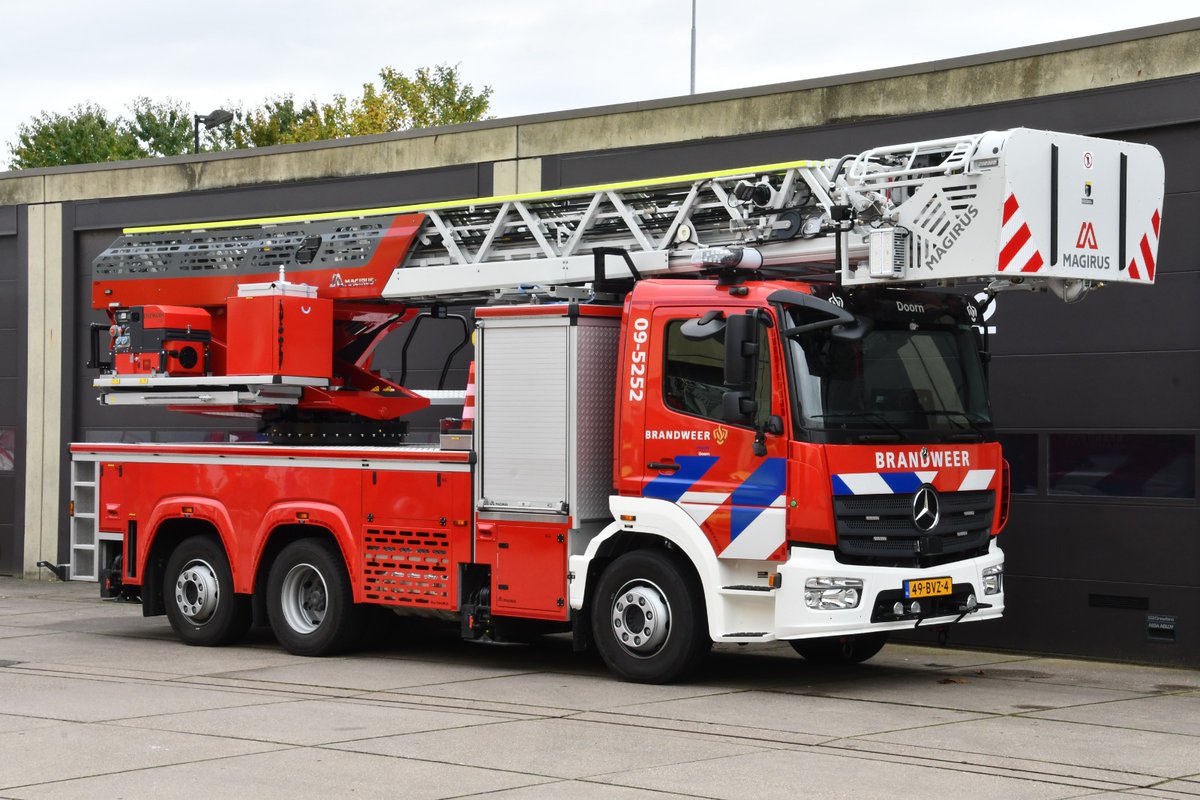 De laatste 4 uit de serie van 12 redvoertuigen zijn geleverd voor de posten Leerdam, Doorn, Mijdrecht en Maarssen.
