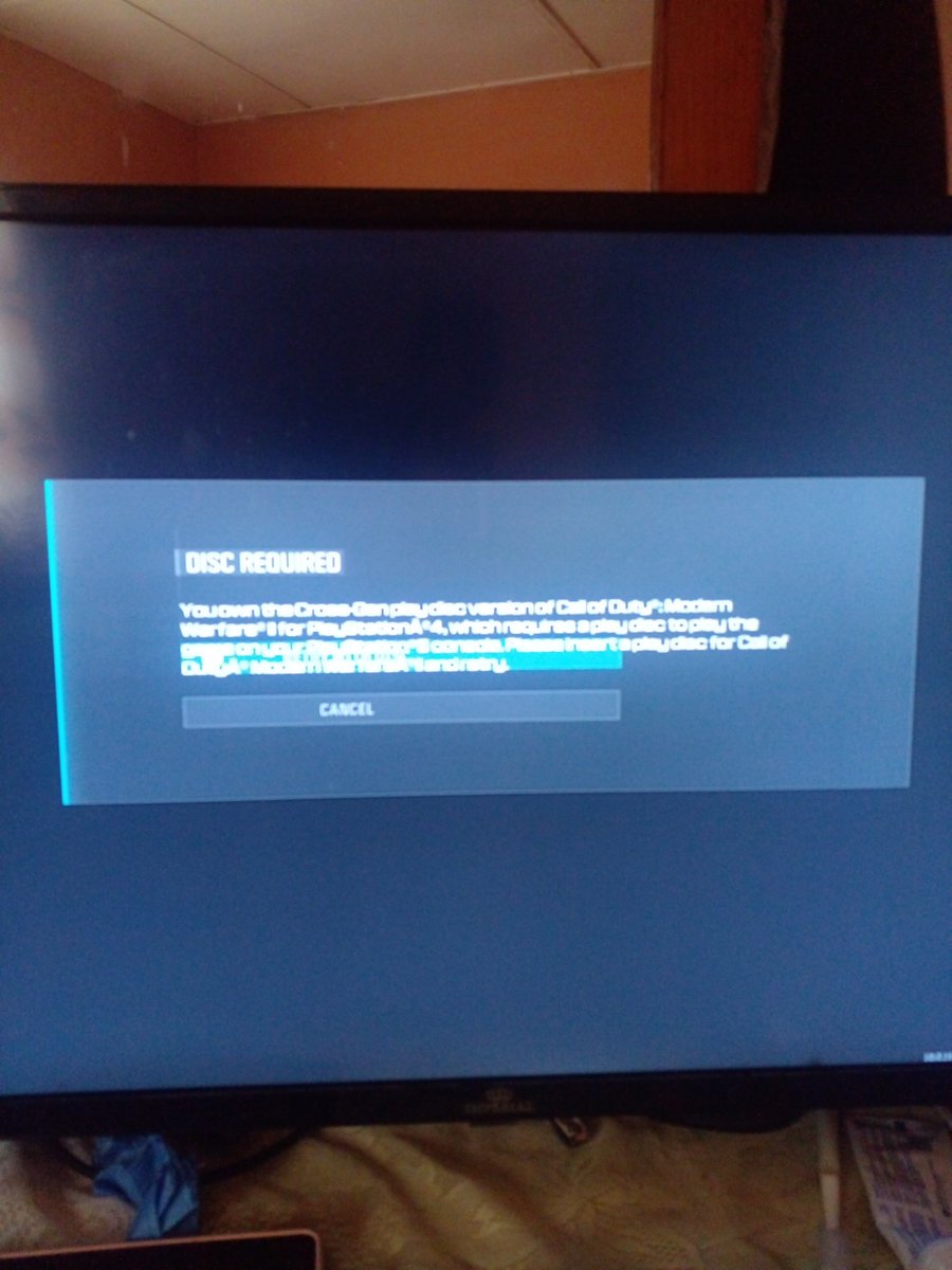 Banks0100's tweet photo. @CallofDuty why is it telling me to insert the mw2 disc so that i can play. I own the vault edition. https://t.co/N4AFHCQLnk