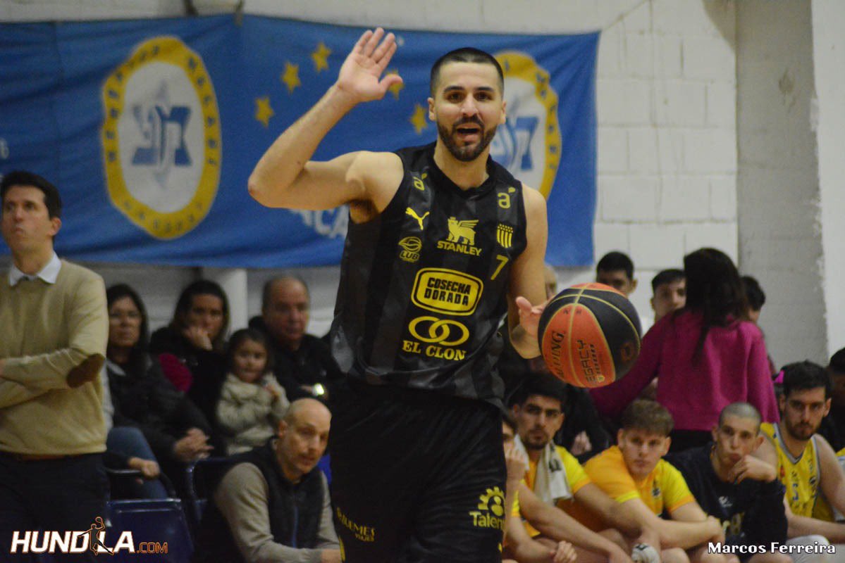 #Peñarol Joaquín Osimani sufrió fractura de radio de muñeca en el encuentro ante Hebraica y Macabi por lo que se perderá el Final Six de la Liga Sudamericana y varios encuentros de la Liga Uruguaya

👉hundila.com/index.php/en/l…