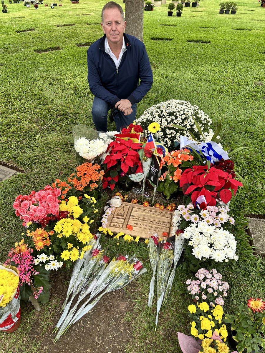 It’s approaching 30 years since he was tragically lost to the world, and so I visited Ayrton’s grave to pay my respects. It’s Dia dos Mortos in Brazil today and the Cemitério do Morumbi park was serene and beautiful. He must surely be resting in peace here.