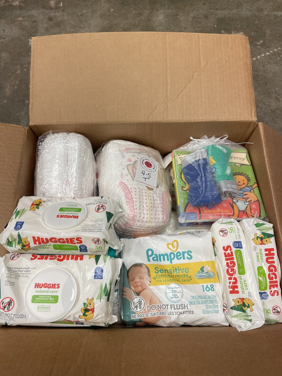 DiaperBankAVL's tweet photo. We have been quiet here but you know where we you can always find us - hustling in our warehouse(s) to get diapers and other supplies out the door to families who need them!

#babiesneedbottoms #diaperneed #enddiaperneed #diaperbank #828isgreat https://t.co/RzaabKQhYd
