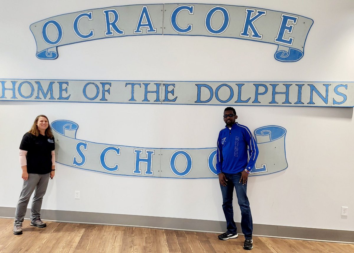 LTC Julie Kendrick, Prof. of Military Science/Army ROTC - Viking Battalion & Graphic Design Prof. & Director of @ECSU_1704Media visited Ocracoke High School to talk to the students about all the great opportunities at @ECSU. #VikingLoudVikingProud @ECSUAdmissions @FarrahJWard