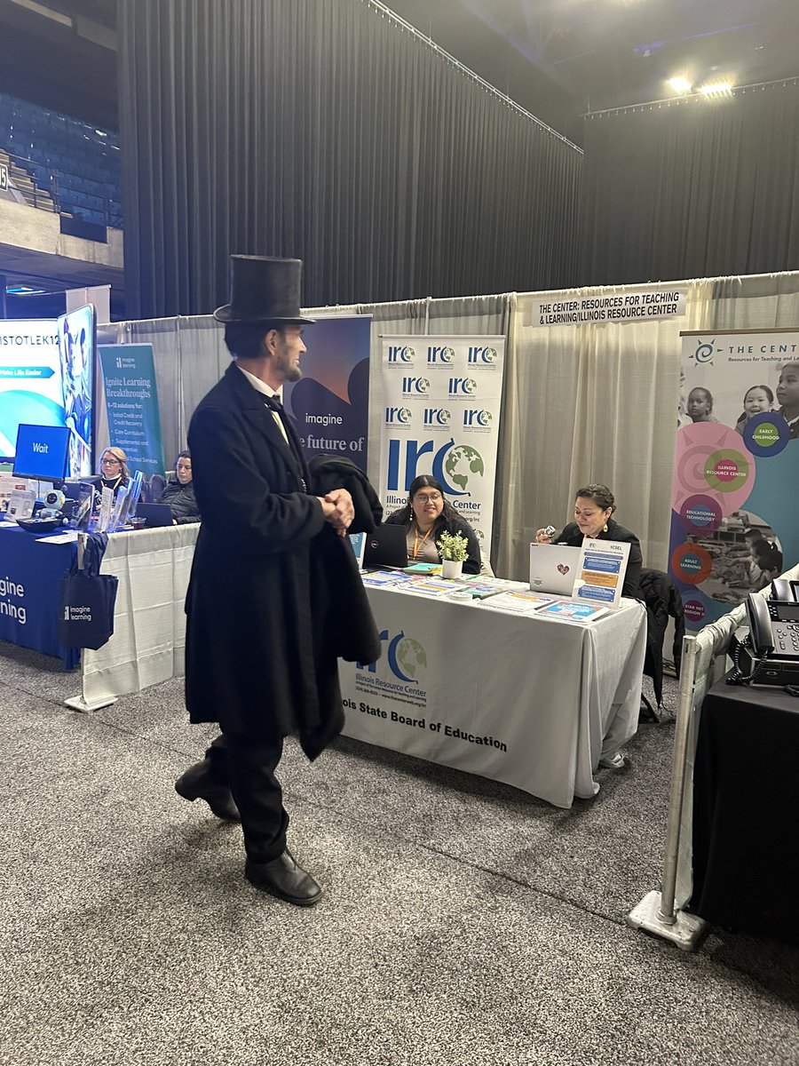 Look who stopped by the <a href="/IL_Resource_Ctr/">Illinois Resource Center (IRC)</a> booth at #IETC23