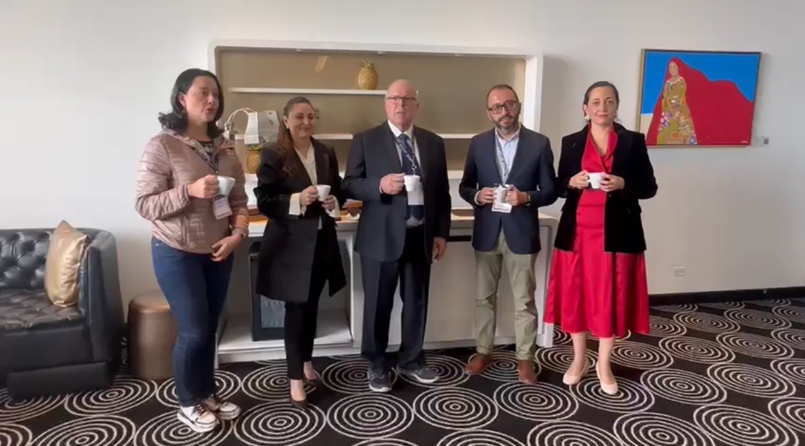Cappuccino with Claudio Ronco: 355. Cappuccino from Colombia youtu.be/pCd6-kiodQU?si… vía @YouTube Cappuccino No. 2 with Prof Ronco in #Bogota and amazing women and nephrologist #IRRIVIANS @hgermanstrias @nfrgermanstrias @DraMarili @bover_j @SENefrologia