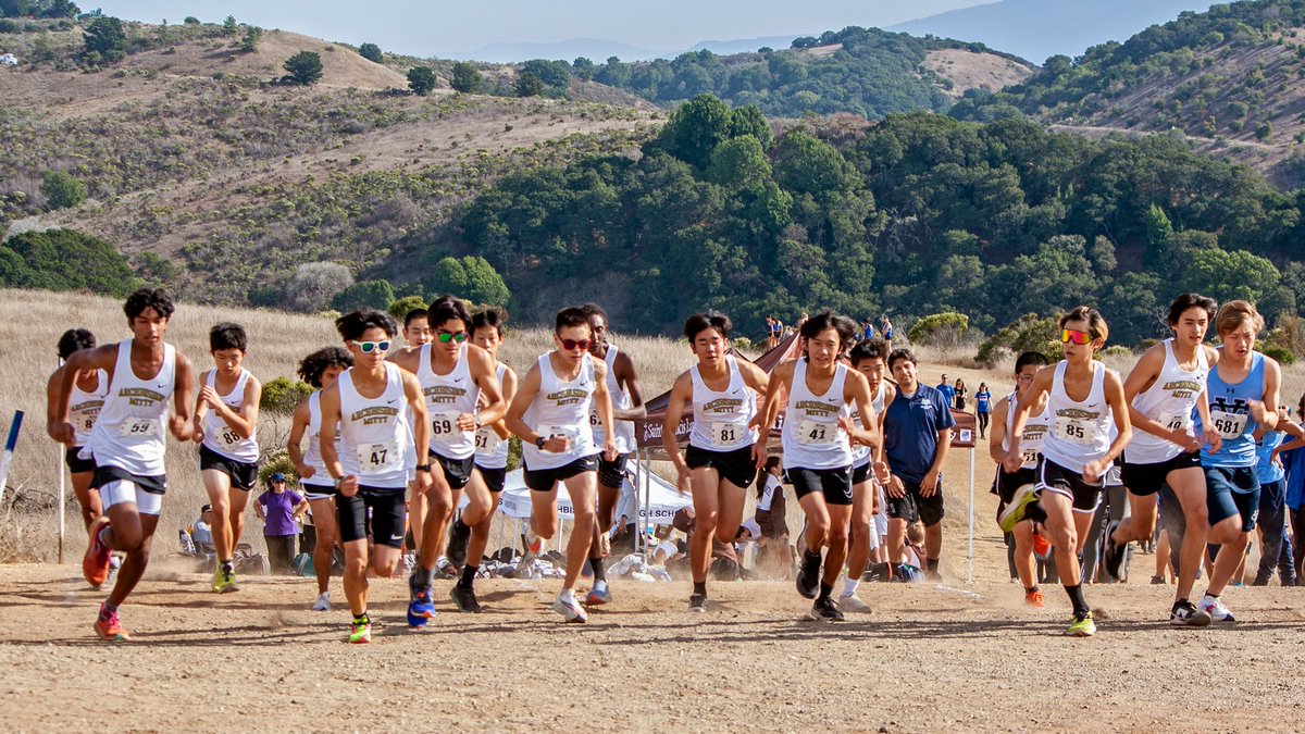 MittyXCTF's tweet photo. With a large AMHS Soph. Boys lineup, the team placed 5th (11 PRs). Jeff Asano led in 7th/123 (18:04 PR), followed by Matthew Lewis (26th, 19:17 PR), Timon Cheng (31st, 19:41 PR), Isaac Robinson (36th, 19:55), Griffin Cordani (37th, 19:55), and Maxwell Brooks (39th, 20:08). https://t.co/8XsTm1spvx