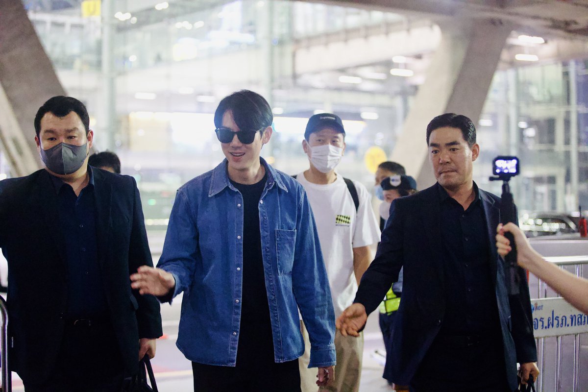 VVe_Ent's tweet photo. 🩵🤍 Welcome to Bangkok 🇹🇭 https://t.co/KdqjneRPVN
