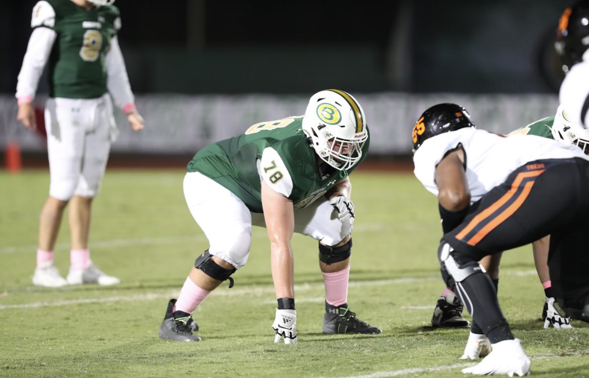 Matthew_W78's tweet photo. https://t.co/0KmAZaprX3 Junior regular szn highlights 6’5 280 Right Tackle @CSmithScout @Football_BCS @JohnLangFB @CoachBethany @PrepRedzoneTN @CoachJimBridge @TNGridironScout @TnVarsity @sportszonetv1 https://t.co/ZMgYTbJDbg
